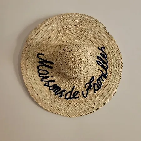 بيت للعطل De Charme, Salle De Jeux, Proche Du Debarquement *