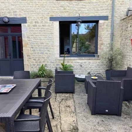 بيت للعطل De Charme, Salle De Jeux, Proche Du Debarquement *